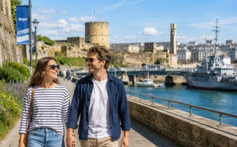 Visit Brest with a private guide