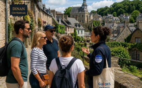Visit Dinan with a private guide